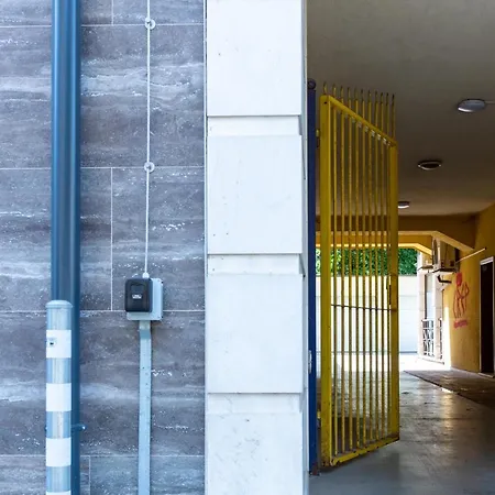 Fancy Big Apartment In The Heart Of Sofia Exterior photo