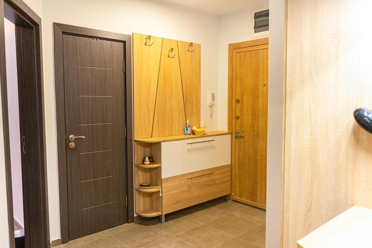 Апартамент Fancy Big In The Heart Of