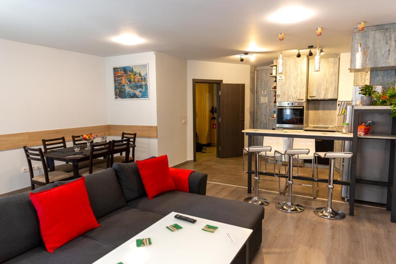 Апартамент Fancy Big In The Heart Of